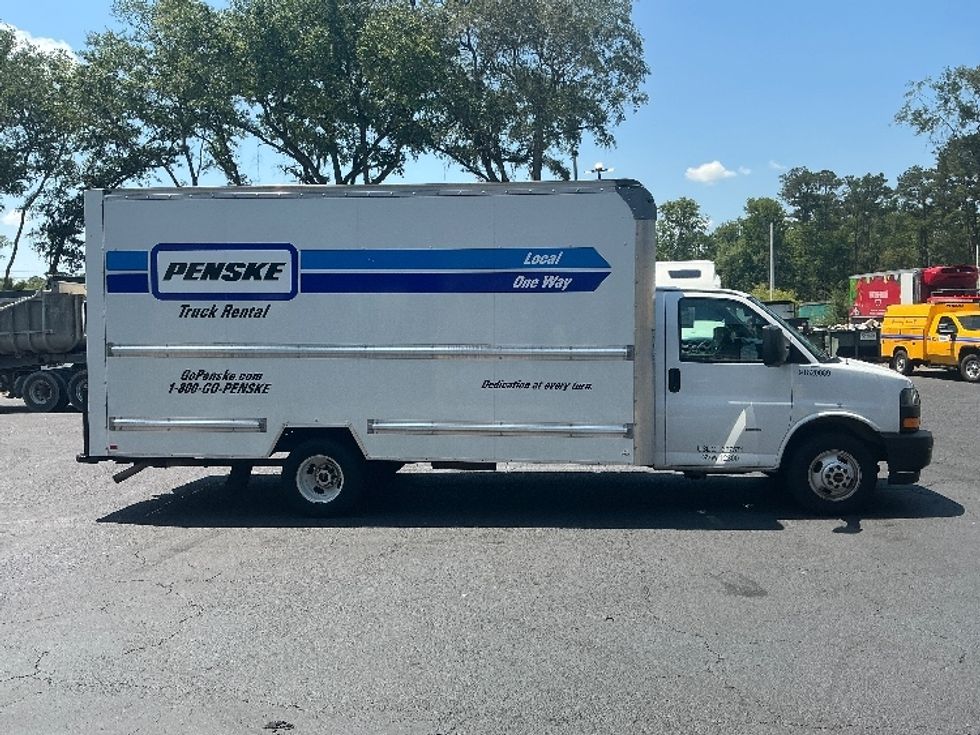 Light Duty Box Truck-Light and Medium Duty Trucks-GMC-2021-Savana G33903-Jacksonville-FL-63,830\n\t\tmiles-$ 34,500 - Image 14