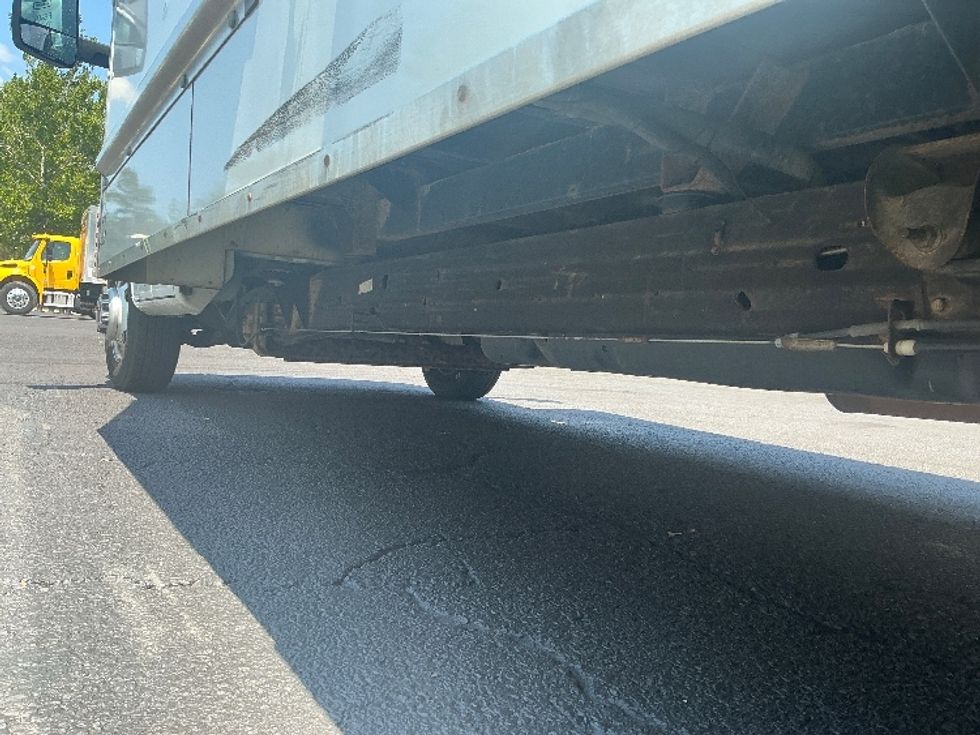 Light Duty Box Truck-Light and Medium Duty Trucks-GMC-2021-Savana G33903-Jacksonville-FL-63,830\n\t\tmiles-$ 34,500 - Image 5