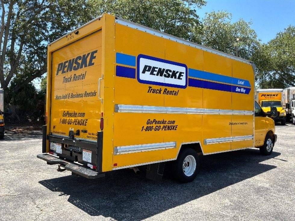 Light Duty Box Truck-Light and Medium Duty Trucks-GMC-2021-Savana G33903-Jacksonville-FL-85,837\n\t\tmiles-$ 28,500 - Image 13
