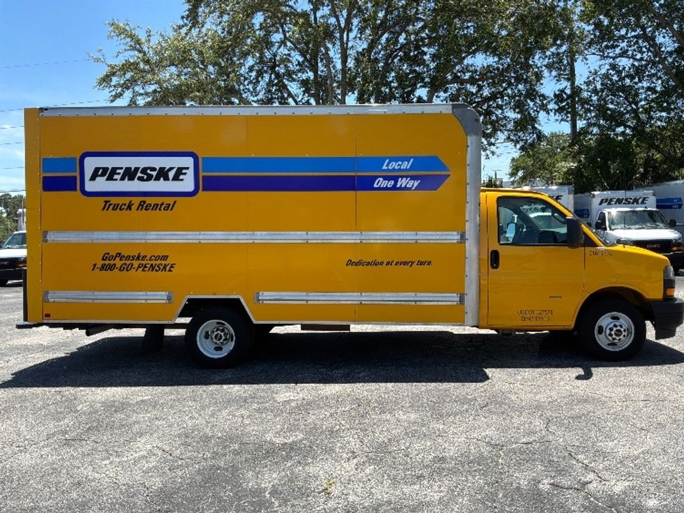 Light Duty Box Truck-Light and Medium Duty Trucks-GMC-2021-Savana G33903-Jacksonville-FL-85,837\n\t\tmiles-$ 28,500 - Image 15