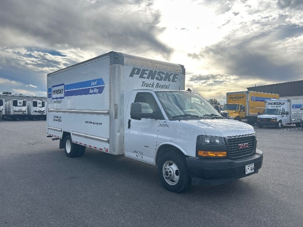 Light Duty Box Truck-Light and Medium Duty Trucks-GMC-2021-Savana G33903-Jacksonville-FL-86,261\n\t\tmiles-$ 32,250 - Image 1