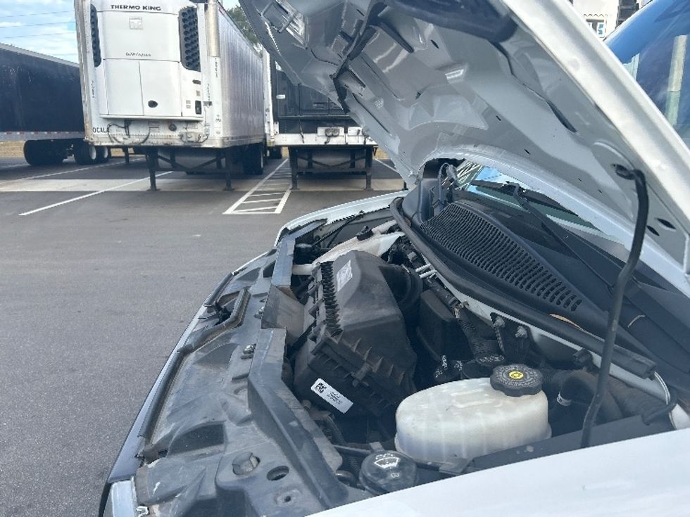 Light Duty Box Truck-Light and Medium Duty Trucks-GMC-2021-Savana G33903-Jacksonville-FL-86,261\n\t\tmiles-$ 32,250 - Image 24