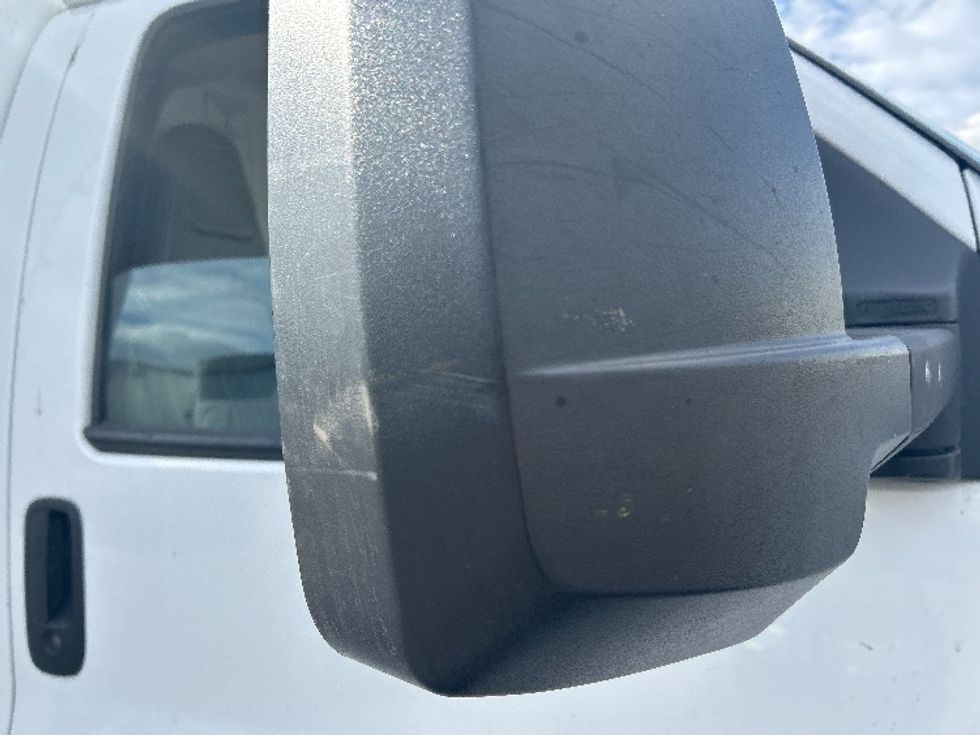 Light Duty Box Truck-Light and Medium Duty Trucks-GMC-2021-Savana G33903-Jacksonville-FL-86,261\n\t\tmiles-$ 32,250 - Image 29