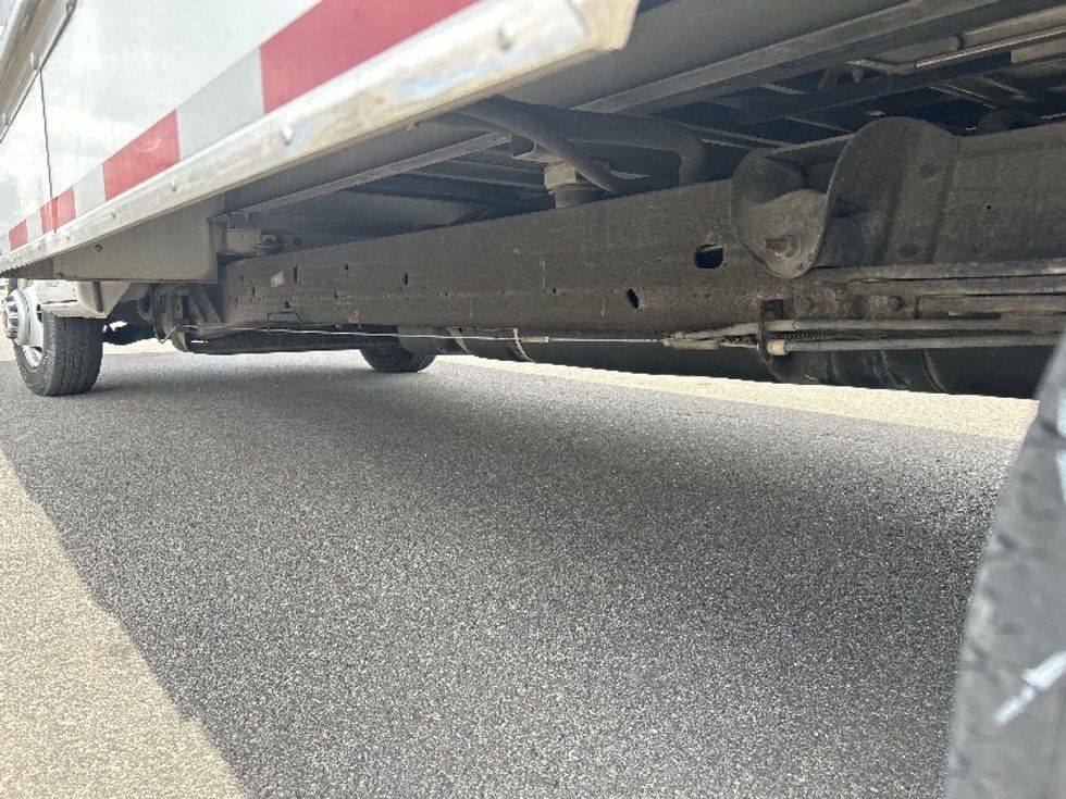 Light Duty Box Truck-Light and Medium Duty Trucks-GMC-2021-Savana G33903-Jacksonville-FL-86,261\n\t\tmiles-$ 32,250 - Image 5