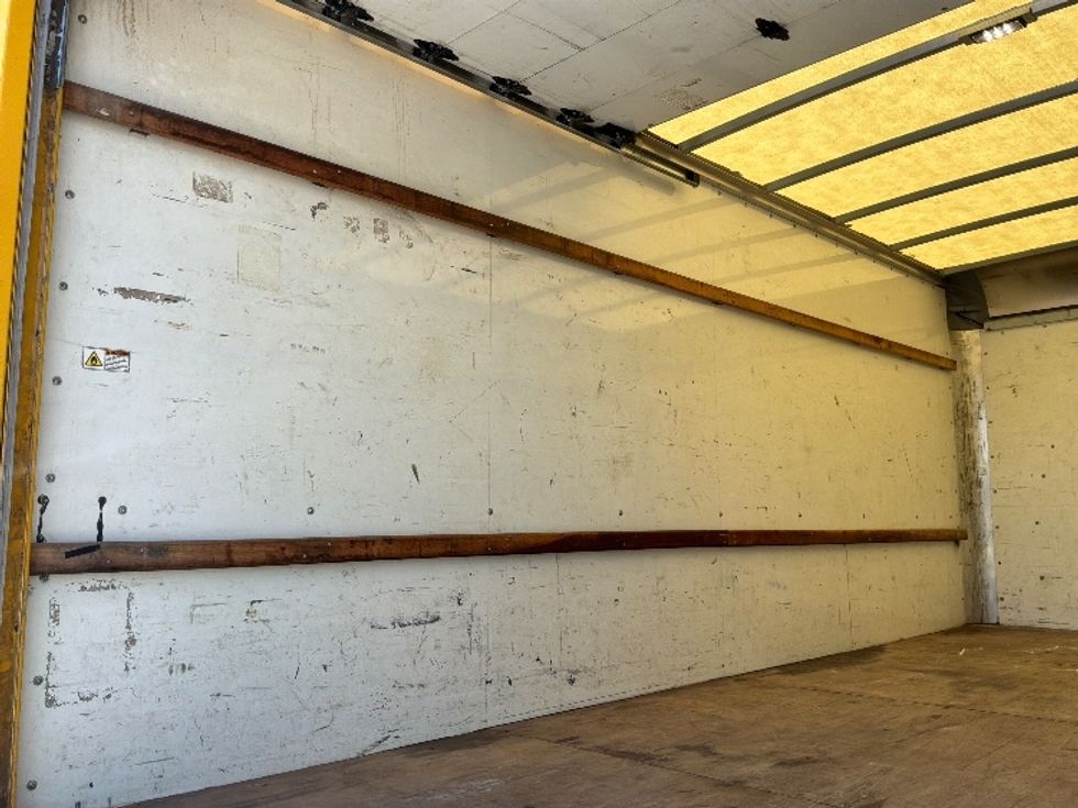 Light Duty Box Truck-Light and Medium Duty Trucks-GMC-2021-Savana G33903-Jacksonville-FL-87,052\n\t\tmiles-$ 28,500 - Image 11