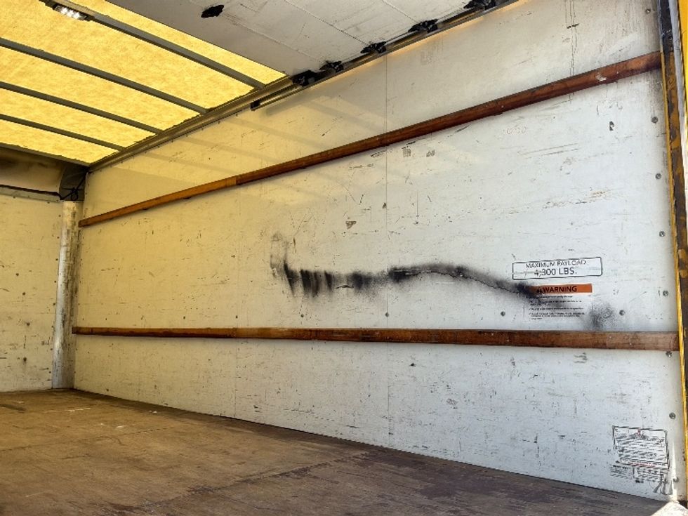 Light Duty Box Truck-Light and Medium Duty Trucks-GMC-2021-Savana G33903-Jacksonville-FL-87,052\n\t\tmiles-$ 28,500 - Image 12