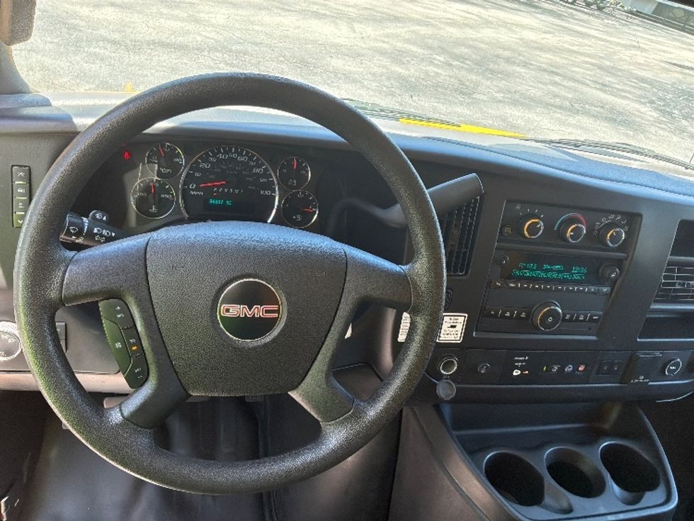 Light Duty Box Truck-Light and Medium Duty Trucks-GMC-2021-Savana G33903-Jacksonville-FL-87,052\n\t\tmiles-$ 28,500 - Image 19