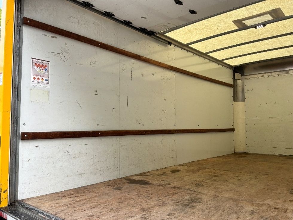 Light Duty Box Truck-Light and Medium Duty Trucks-GMC-2021-Savana G33903-Jacksonville-FL-87,088\n\t\tmiles-$ 27,750 - Image 11