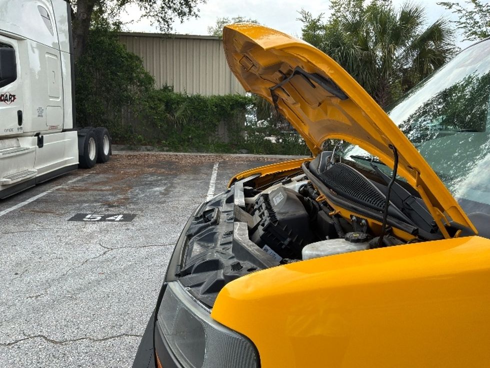 Light Duty Box Truck-Light and Medium Duty Trucks-GMC-2021-Savana G33903-Jacksonville-FL-87,088\n\t\tmiles-$ 27,750 - Image 24