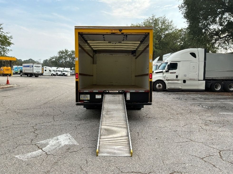 Light Duty Box Truck-Light and Medium Duty Trucks-GMC-2021-Savana G33903-Jacksonville-FL-87,088\n\t\tmiles-$ 27,750 - Image 9