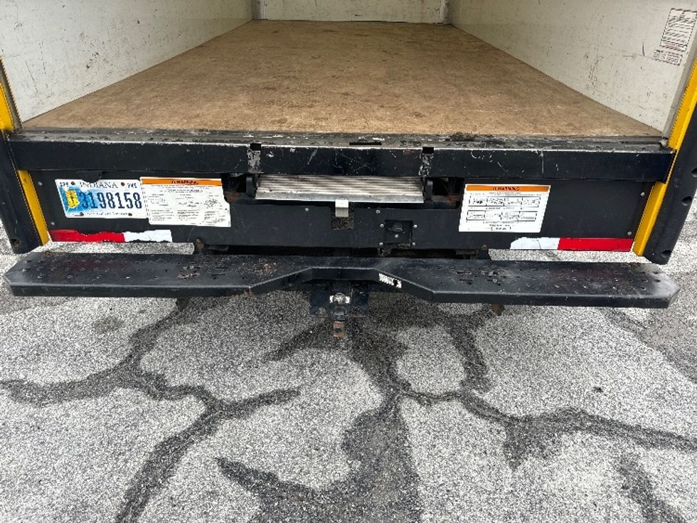 Light Duty Box Truck-Light and Medium Duty Trucks-GMC-2021-Savana G33903-Jacksonville-FL-90,374\n\t\tmiles-$ 27,250 - Image 10