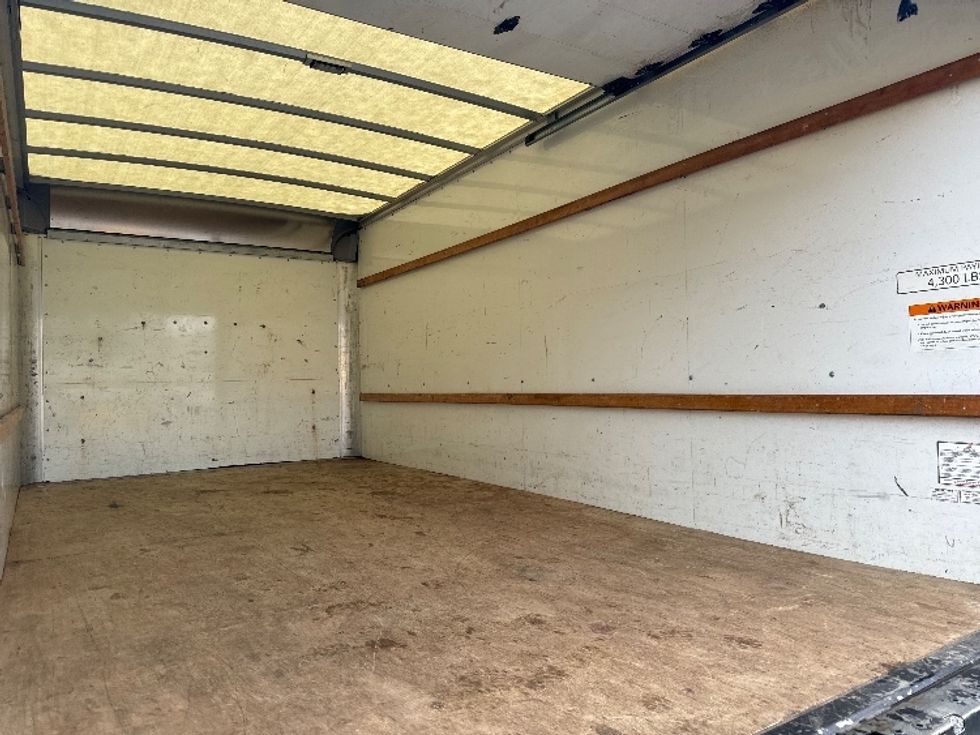 Light Duty Box Truck-Light and Medium Duty Trucks-GMC-2021-Savana G33903-Jacksonville-FL-90,374\n\t\tmiles-$ 27,250 - Image 12