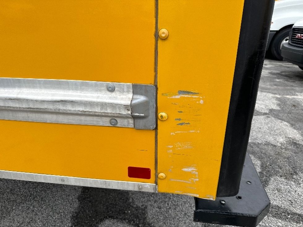 Light Duty Box Truck-Light and Medium Duty Trucks-GMC-2021-Savana G33903-Jacksonville-FL-90,374\n\t\tmiles-$ 27,250 - Image 26