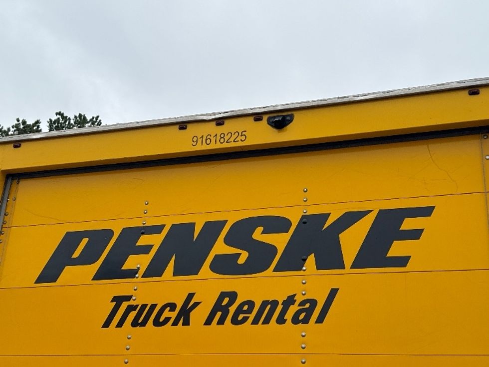 Light Duty Box Truck-Light and Medium Duty Trucks-GMC-2021-Savana G33903-Jacksonville-FL-90,374\n\t\tmiles-$ 27,250 - Image 27