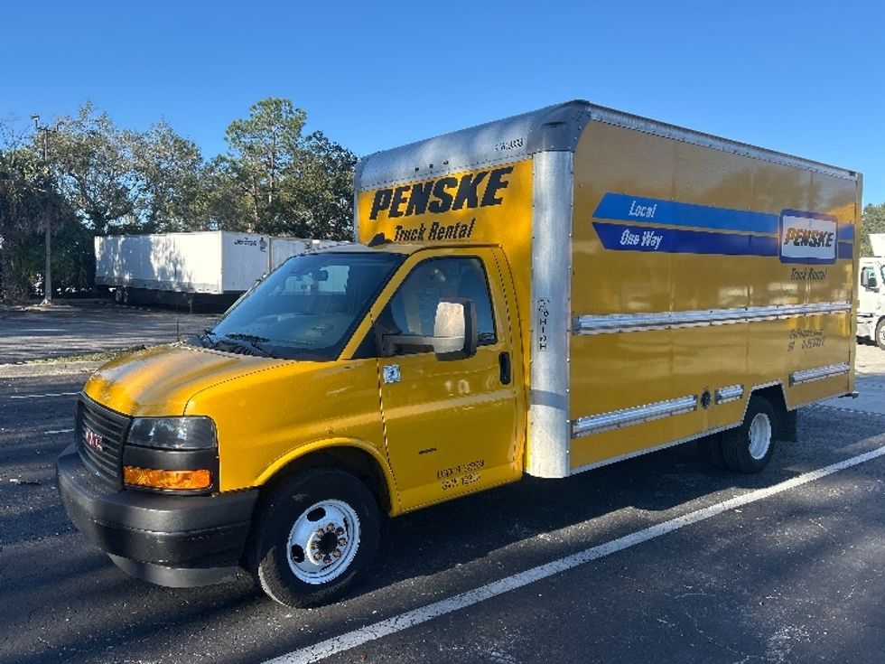 Light Duty Box Truck-Light and Medium Duty Trucks-GMC-2021-Savana G33903-Jacksonville-FL-90,689\n\t\tmiles-$ 28,750 - Image 3