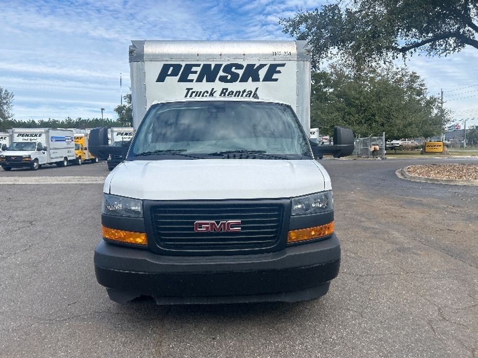 Light Duty Box Truck-Light and Medium Duty Trucks-GMC-2021-Savana G33903-Jacksonville-FL-92,790\n\t\tmiles-$ 31,500 - Image 2