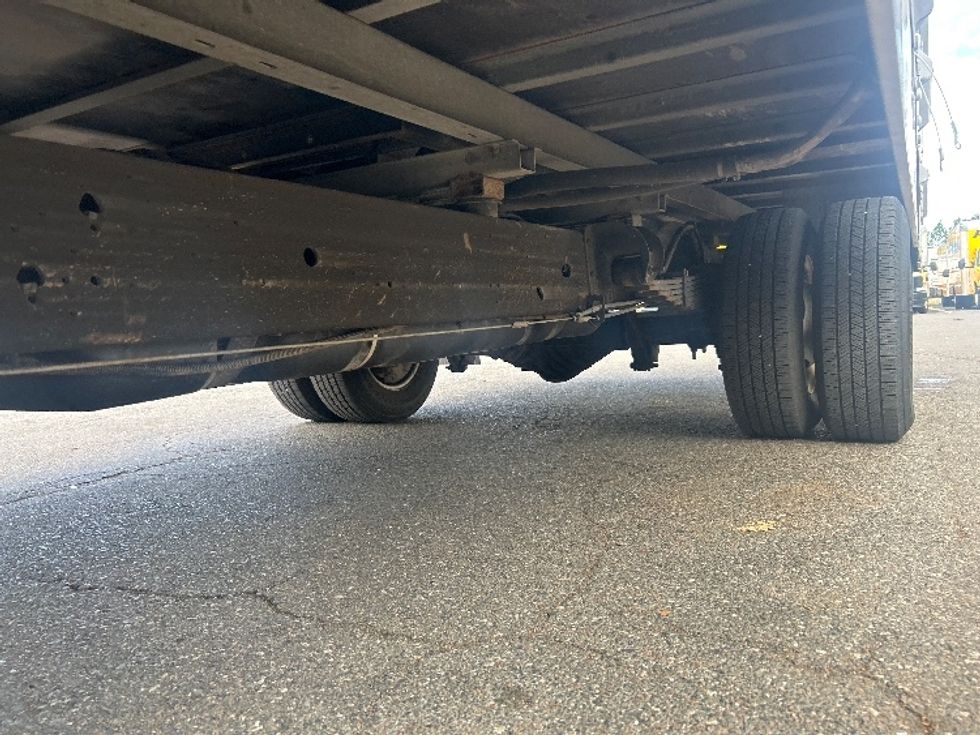 Light Duty Box Truck-Light and Medium Duty Trucks-GMC-2021-Savana G33903-Jacksonville-FL-92,790\n\t\tmiles-$ 31,500 - Image 5