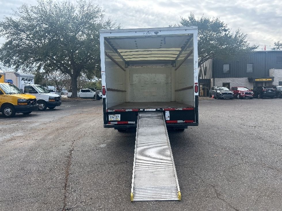 Light Duty Box Truck-Light and Medium Duty Trucks-GMC-2021-Savana G33903-Jacksonville-FL-92,790\n\t\tmiles-$ 31,500 - Image 9
