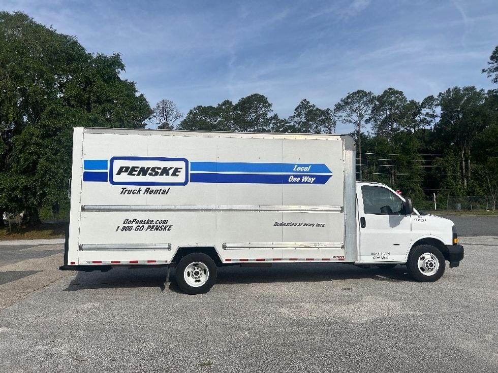 Light Duty Box Truck-Light and Medium Duty Trucks-GMC-2021-Savana G33903-Jacksonville-FL-96,318\n\t\tmiles-$ 30,500 - Image 15