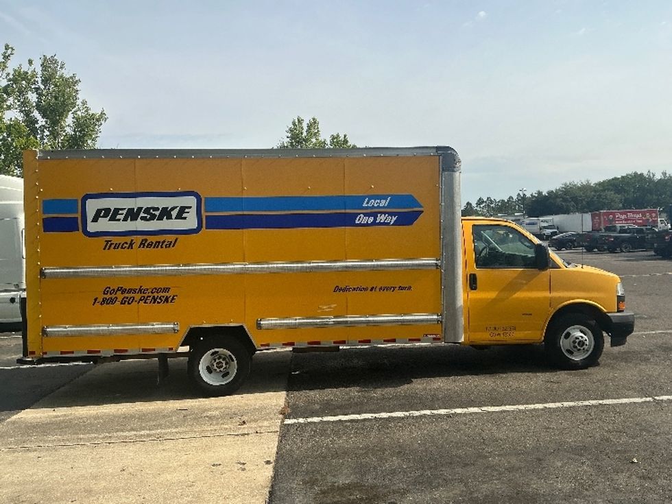 Light Duty Box Truck-Light and Medium Duty Trucks-GMC-2021-Savana G33903-Jacksonville-FL-98,310\n\t\tmiles-$ 26,750 - Image 14