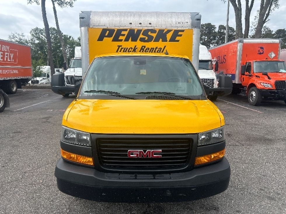 Light Duty Box Truck-Light and Medium Duty Trucks-GMC-2021-Savana G33903-Jacksonville-FL-99,664\n\t\tmiles-$ 27,000 - Image 2