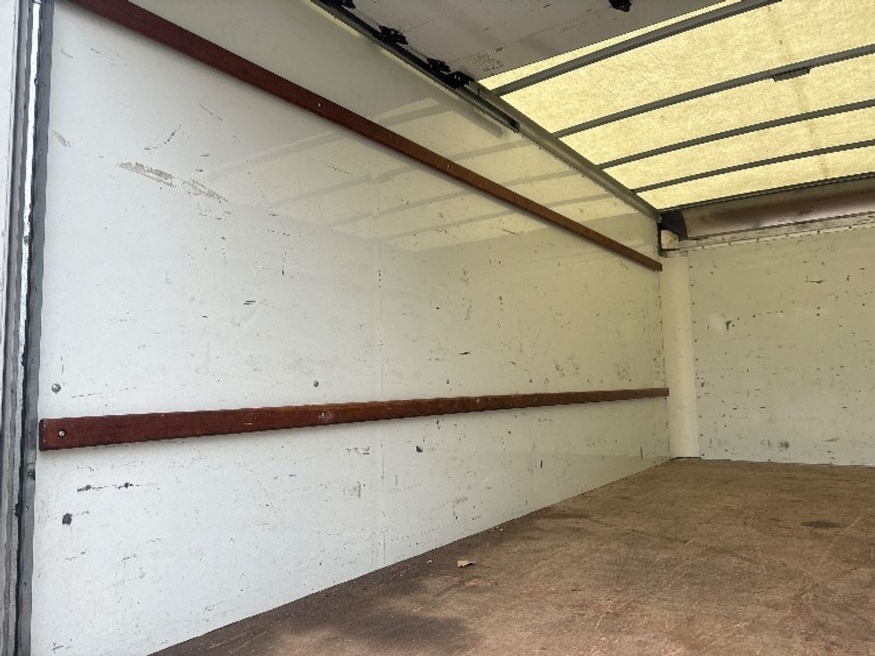 Light Duty Box Truck-Light and Medium Duty Trucks-GMC-2021-Savana G33903-Jamaica-NY-114,762\n\t\tmiles-$ 25,750 - Image 11