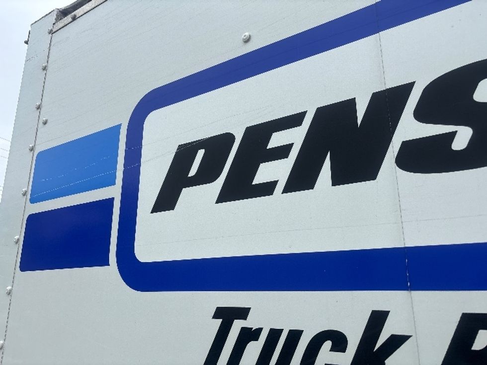 Light Duty Box Truck-Light and Medium Duty Trucks-GMC-2021-Savana G33903-Jamaica-NY-114,762\n\t\tmiles-$ 25,750 - Image 29