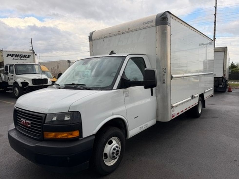 Light Duty Box Truck-Light and Medium Duty Trucks-GMC-2021-Savana G33903-Jamaica-NY-115,022\n\t\tmiles-$ 29,750 - Image 1