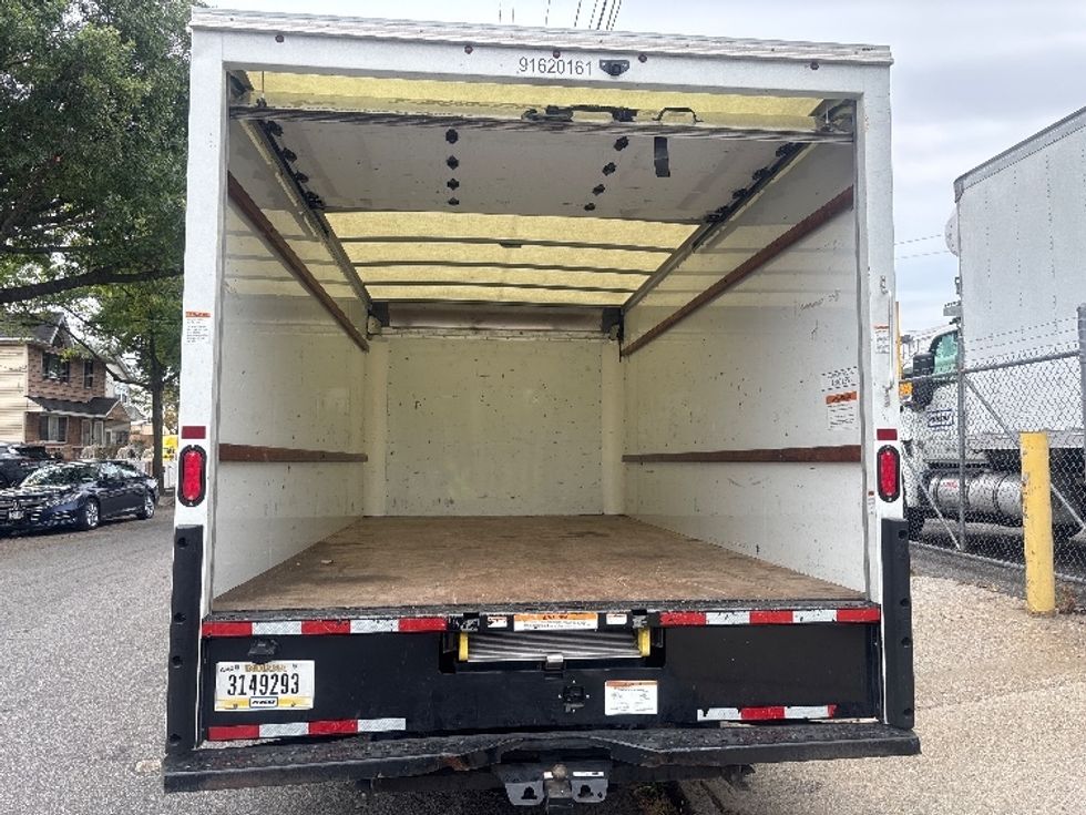 Light Duty Box Truck-Light and Medium Duty Trucks-GMC-2021-Savana G33903-Jamaica-NY-115,022\n\t\tmiles-$ 29,750 - Image 8