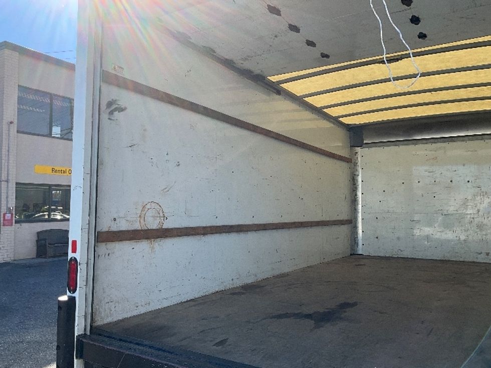 Light Duty Box Truck-Light and Medium Duty Trucks-GMC-2021-Savana G33903-Jamaica-NY-97,199\n\t\tmiles-$ 29,750 - Image 11