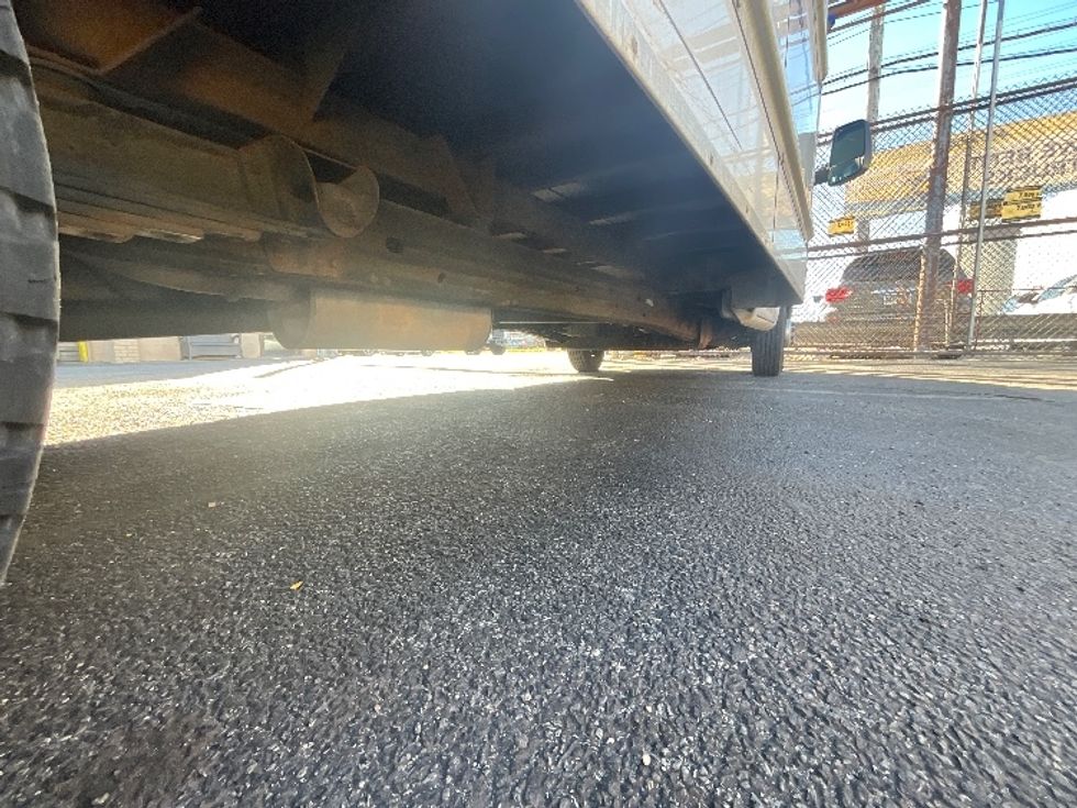 Light Duty Box Truck-Light and Medium Duty Trucks-GMC-2021-Savana G33903-Jamaica-NY-97,199\n\t\tmiles-$ 29,750 - Image 14