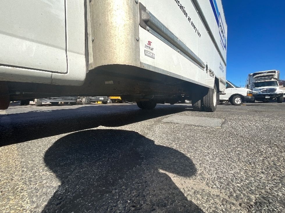 Light Duty Box Truck-Light and Medium Duty Trucks-GMC-2021-Savana G33903-Jamaica-NY-97,199\n\t\tmiles-$ 29,750 - Image 5