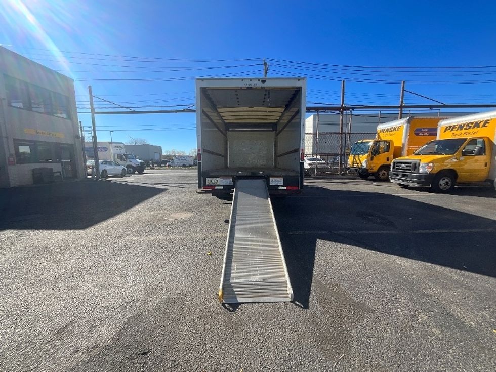 Light Duty Box Truck-Light and Medium Duty Trucks-GMC-2021-Savana G33903-Jamaica-NY-97,199\n\t\tmiles-$ 29,750 - Image 9