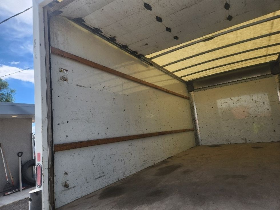 Light Duty Box Truck-Light and Medium Duty Trucks-GMC-2021-Savana G33903-Jerome-ID-89,682\n\t\tmiles-$ 30,750 - Image 10
