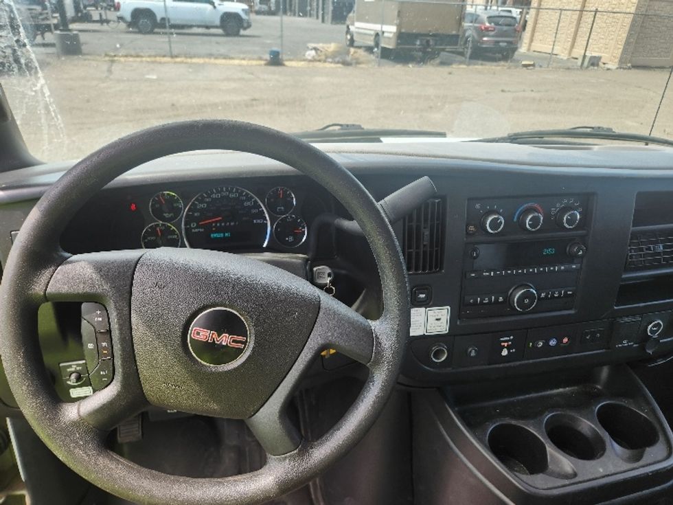 Light Duty Box Truck-Light and Medium Duty Trucks-GMC-2021-Savana G33903-Jerome-ID-89,682\n\t\tmiles-$ 30,750 - Image 14