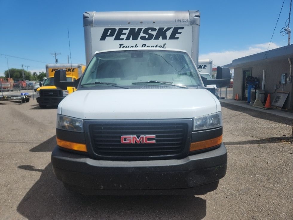 Light Duty Box Truck-Light and Medium Duty Trucks-GMC-2021-Savana G33903-Jerome-ID-89,682\n\t\tmiles-$ 30,750 - Image 2