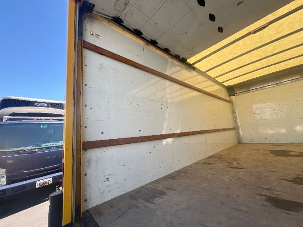 Light Duty Box Truck-Light and Medium Duty Trucks-GMC-2021-Savana G33903-Jessup-MD-117,519\n\t\tmiles-$ 22,000 - Image 11