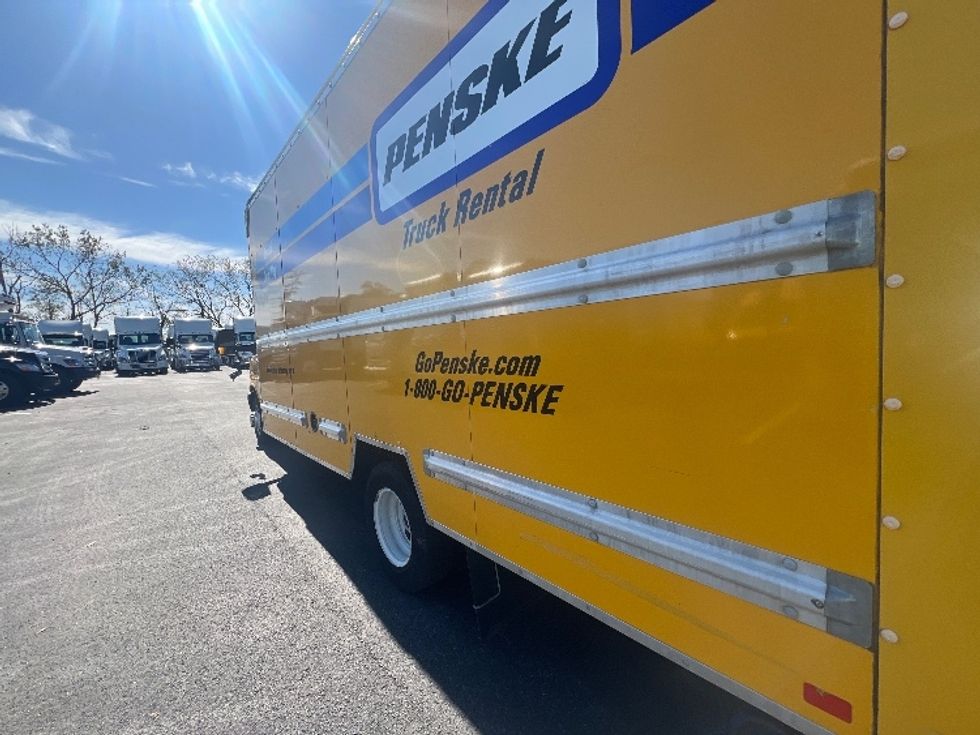 Light Duty Box Truck-Light and Medium Duty Trucks-GMC-2021-Savana G33903-Jessup-MD-117,519\n\t\tmiles-$ 22,000 - Image 5