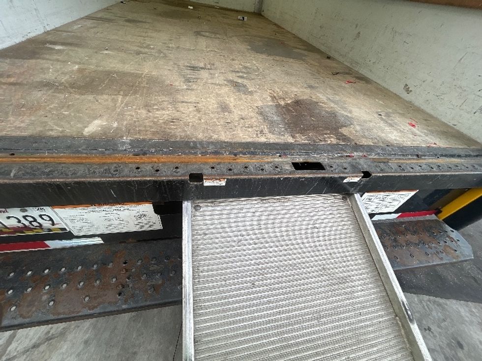 Light Duty Box Truck-Light and Medium Duty Trucks-GMC-2021-Savana G33903-Jessup-MD-93,154\n\t\tmiles-$ 26,500 - Image 10