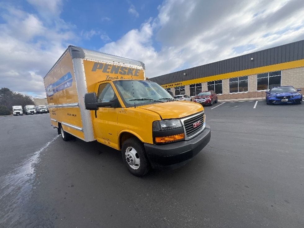 Light Duty Box Truck-Light and Medium Duty Trucks-GMC-2021-Savana G33903-Jessup-MD-97,178\n\t\tmiles-$ 26,000 - Image 1