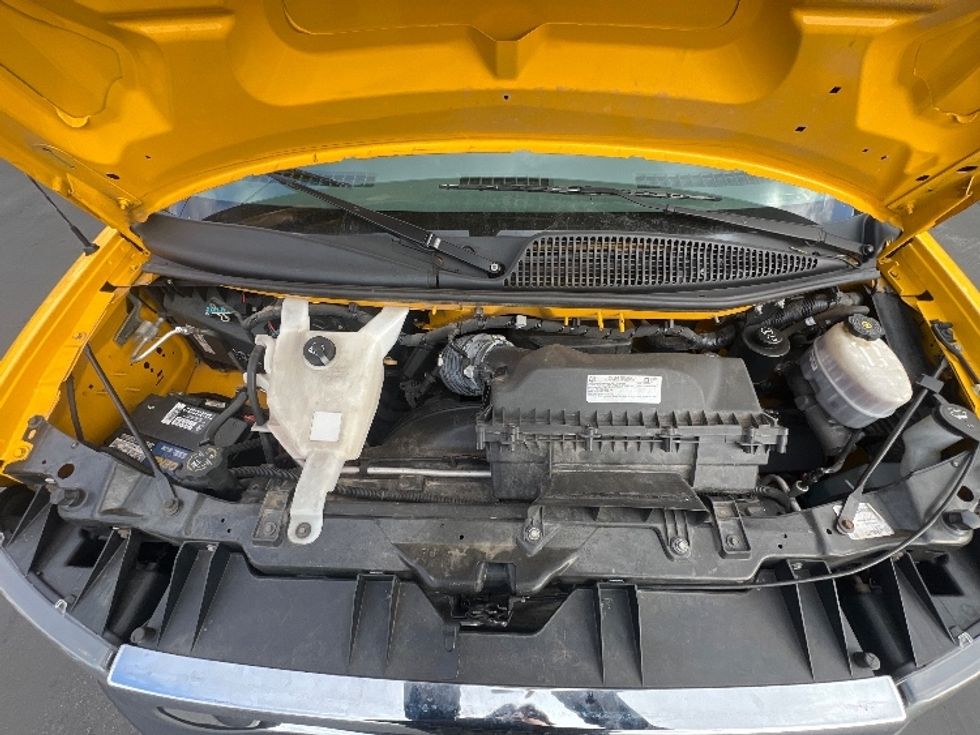 Light Duty Box Truck-Light and Medium Duty Trucks-GMC-2021-Savana G33903-Jessup-MD-97,178\n\t\tmiles-$ 26,000 - Image 23