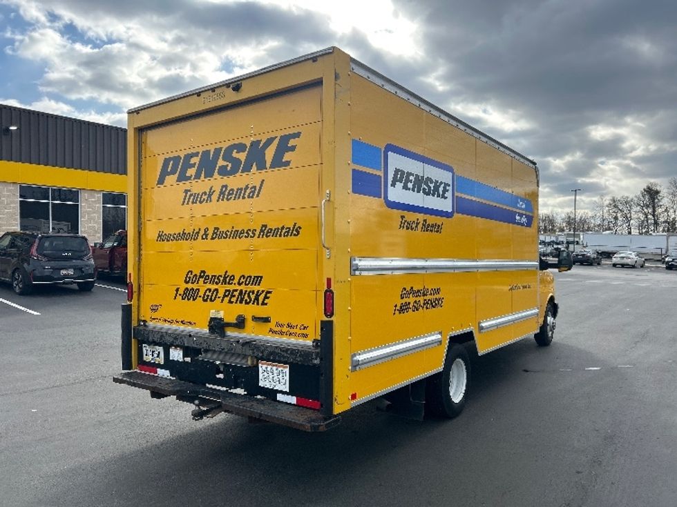 Light Duty Box Truck-Light and Medium Duty Trucks-GMC-2021-Savana G33903-Jessup-MD-98,187\n\t\tmiles-$ 26,000 - Image 12