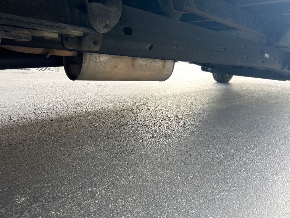 Light Duty Box Truck-Light and Medium Duty Trucks-GMC-2021-Savana G33903-Jessup-MD-98,187\n\t\tmiles-$ 26,000 - Image 13