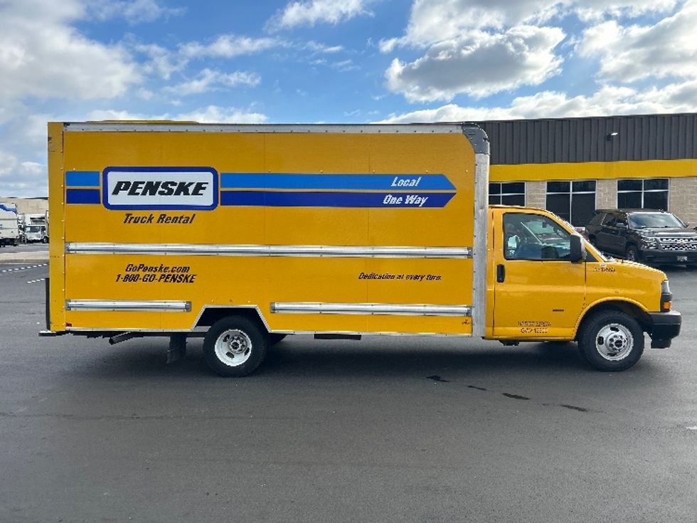 Light Duty Box Truck-Light and Medium Duty Trucks-GMC-2021-Savana G33903-Jessup-MD-98,187\n\t\tmiles-$ 26,000 - Image 14