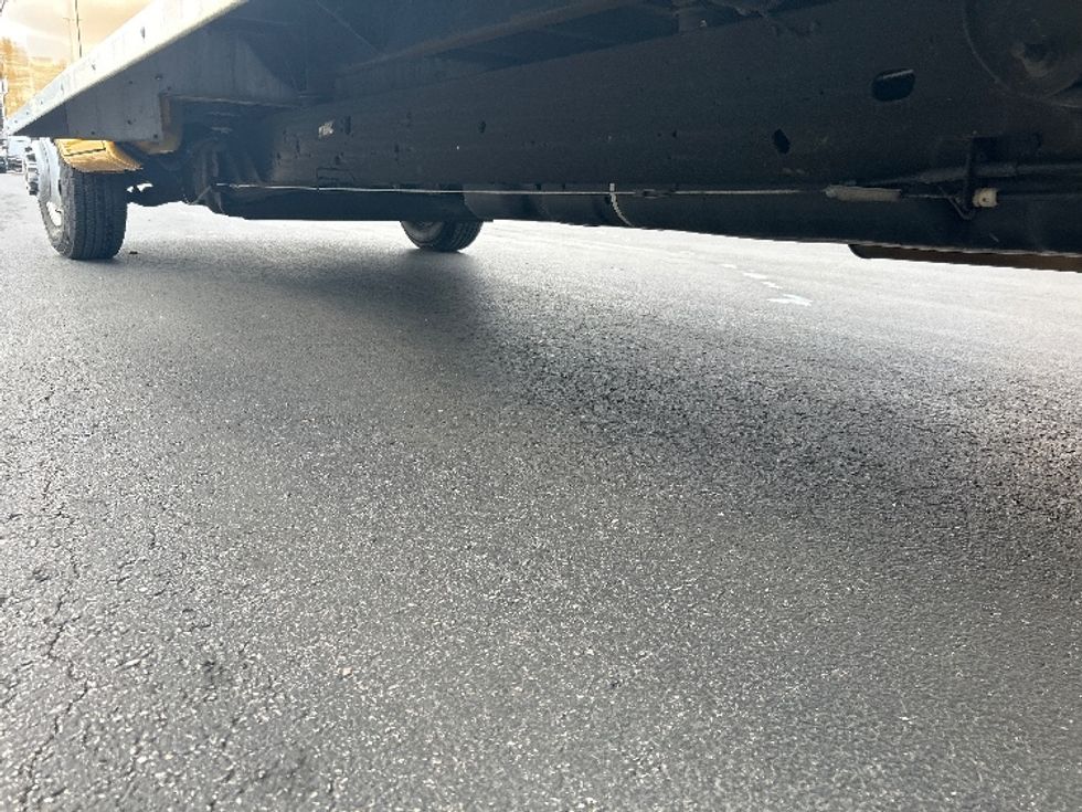 Light Duty Box Truck-Light and Medium Duty Trucks-GMC-2021-Savana G33903-Jessup-MD-98,187\n\t\tmiles-$ 26,000 - Image 5