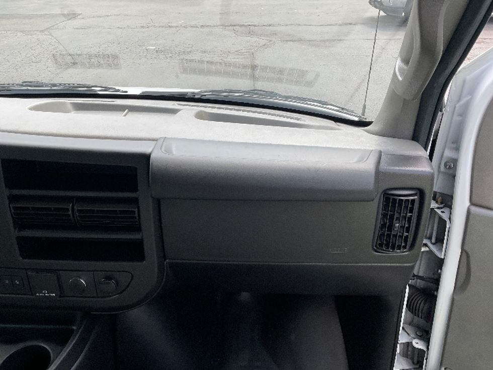 Light Duty Box Truck-Light and Medium Duty Trucks-GMC-2021-Savana G33903-Jessup-PA-58,878\n\t\tmiles-$ 33,000 - Image 18