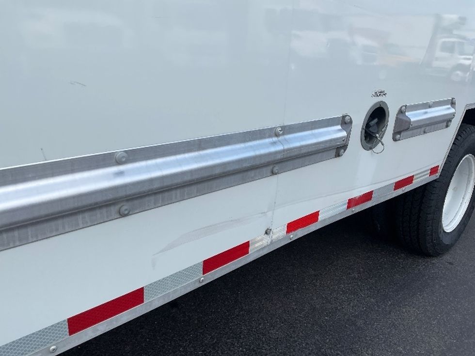 Light Duty Box Truck-Light and Medium Duty Trucks-GMC-2021-Savana G33903-Jessup-PA-58,878\n\t\tmiles-$ 33,000 - Image 24