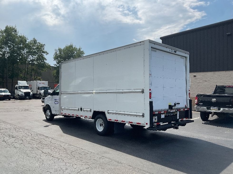 Light Duty Box Truck-Light and Medium Duty Trucks-GMC-2021-Savana G33903-Jessup-PA-58,878\n\t\tmiles-$ 33,000 - Image 5
