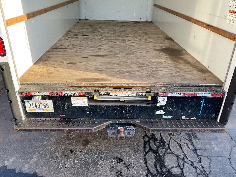 Light Duty Box Truck-Light and Medium Duty Trucks-GMC-2021-Savana G33903-Jessup-PA-88,051\n\t\tmiles-$ 29,750 - Image 10