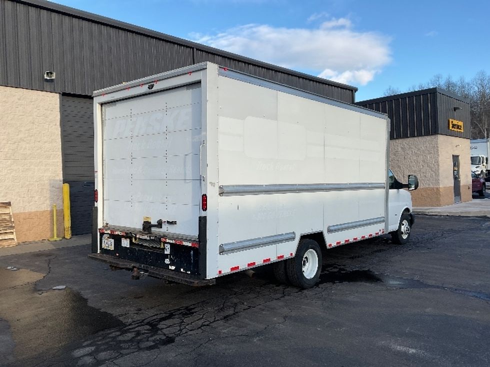 Light Duty Box Truck-Light and Medium Duty Trucks-GMC-2021-Savana G33903-Jessup-PA-88,051\n\t\tmiles-$ 29,750 - Image 13